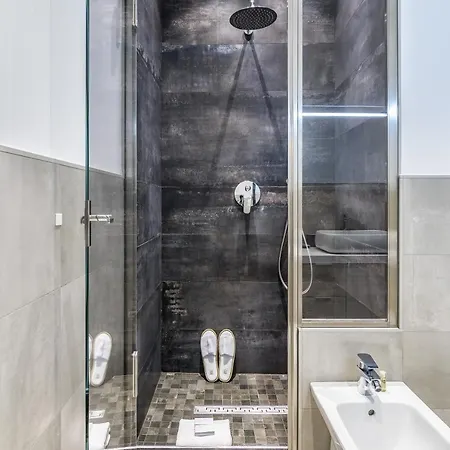 Beplace Apartments In Isola Milan Exterior photo