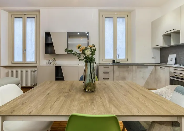 Pollaiuolo Apartment by Betterplazed